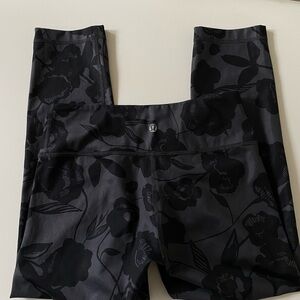 Unlisted Lululemon ask me down below 🍋 🤍